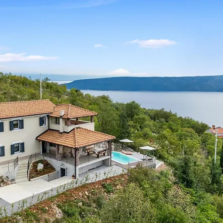 빌라 Antonia - Private Pool & Panorama Kvarner View *